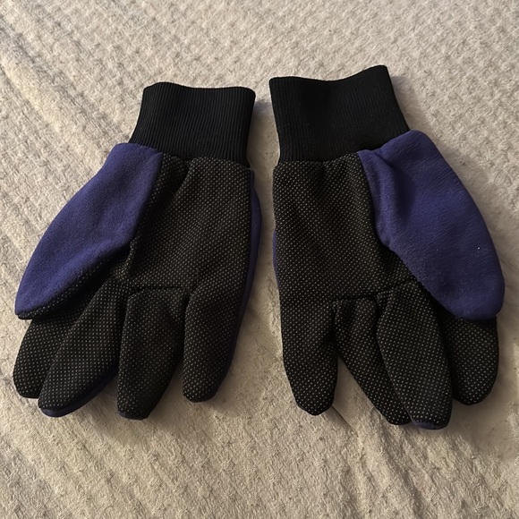 Baltimore Ravens winter gloves - Picture 2 of 4
